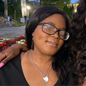 Meet your Posher, Tada